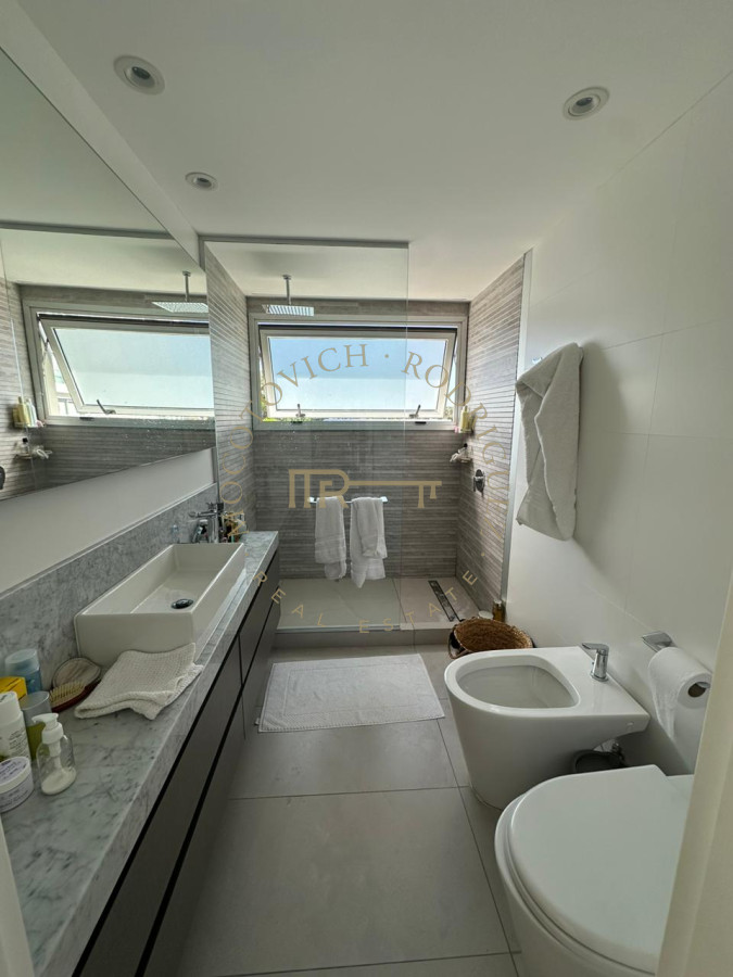 Apartamento ID.2906 - VENTA BRAVA PRIMERA LINEA PUNTA DEL ESTE