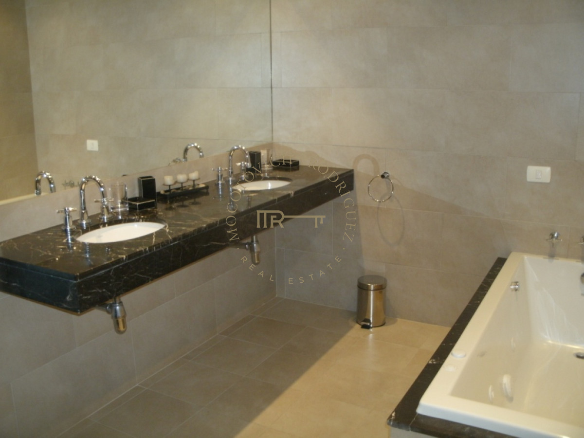 Apartamento ID.2878 - ALQUILER PENT HOUSE EN LA BARRA FRENTE DESEMBOCADURA ARROYO MALDONADO