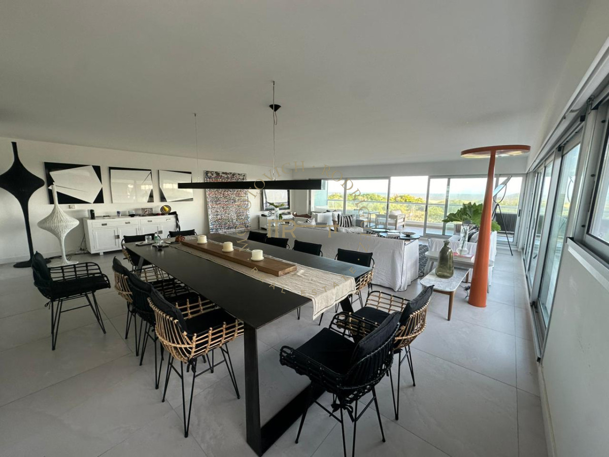 Apartamento ID.2906 - VENTA BRAVA PRIMERA LINEA PUNTA DEL ESTE
