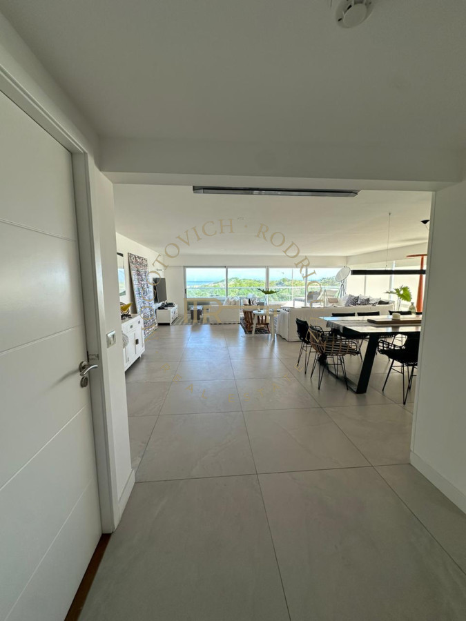 Apartamento ID.2906 - VENTA BRAVA PRIMERA LINEA PUNTA DEL ESTE