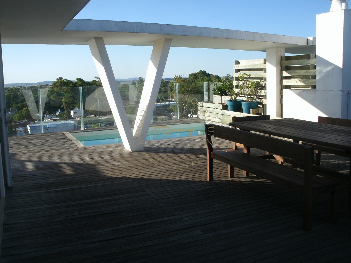 Apartamento ID.2878 - ALQUILER PENT HOUSE EN LA BARRA FRENTE DESEMBOCADURA ARROYO MALDONADO