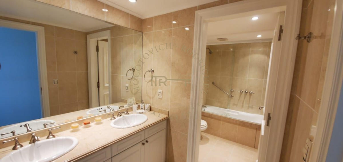 Apartamento ID.2087 - ALQUILER PUNTA DEL ESTE MANSA PRIMERA LINEA
