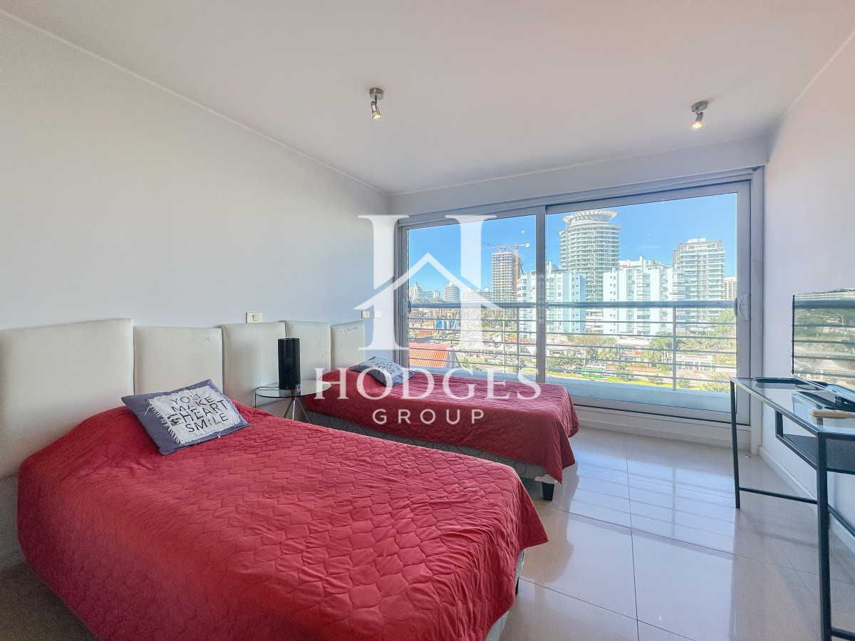 Apartamento ID.9 - Apartamento en playa mansa, 3 dormitorios