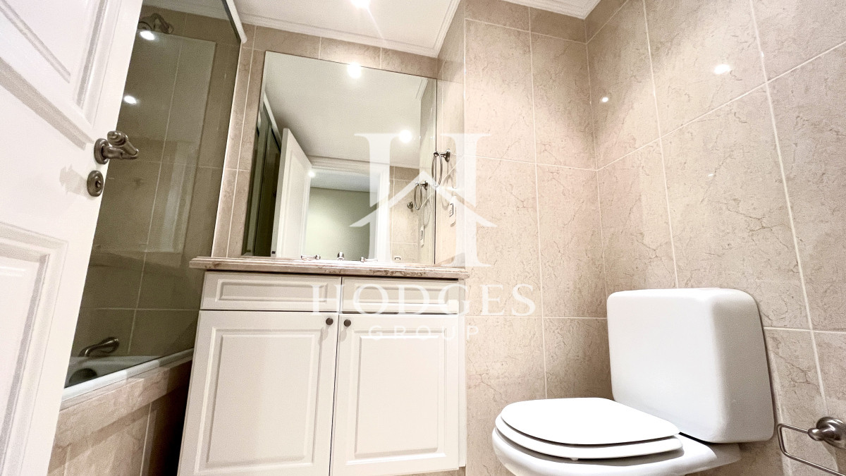 Apartamento ID.10 - En venta y alquiler, 4 dormitorios - playa mansa primera linea