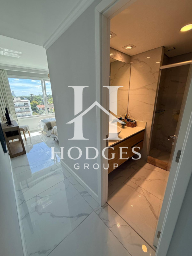 Apartamento ID.13 - Venta de Apartamento de 3 Suites + dependencia en primera línea de la Mansa