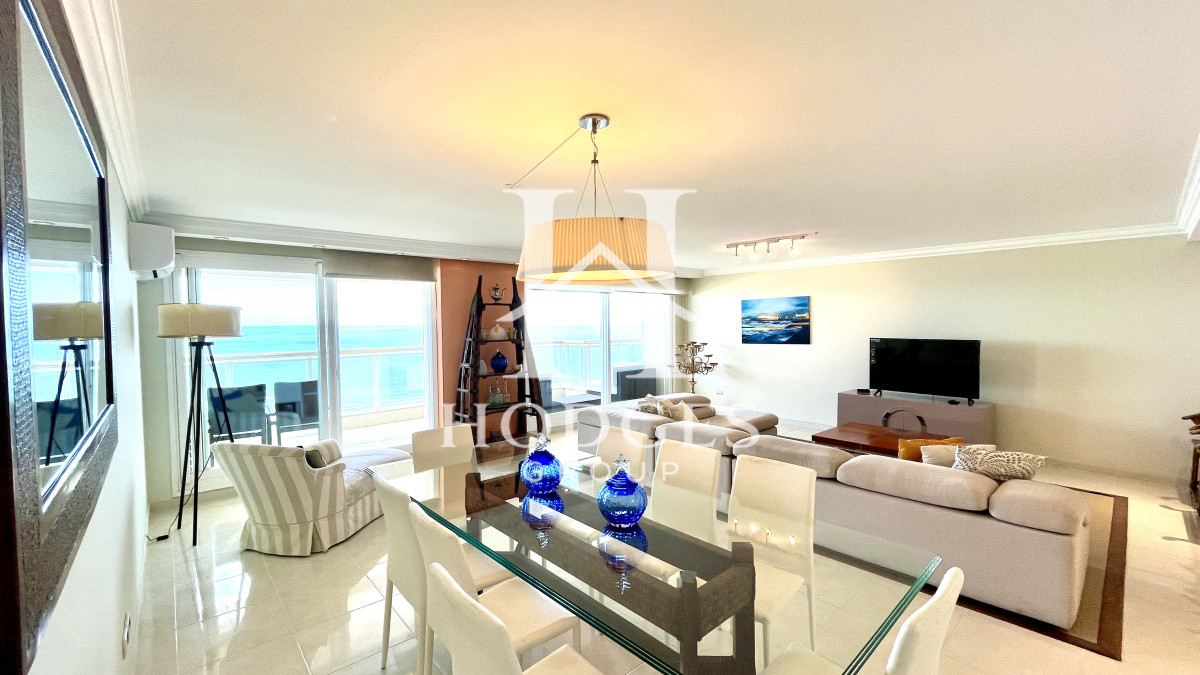 Apartamento ID.10 - En venta y alquiler, 4 dormitorios - playa mansa primera linea