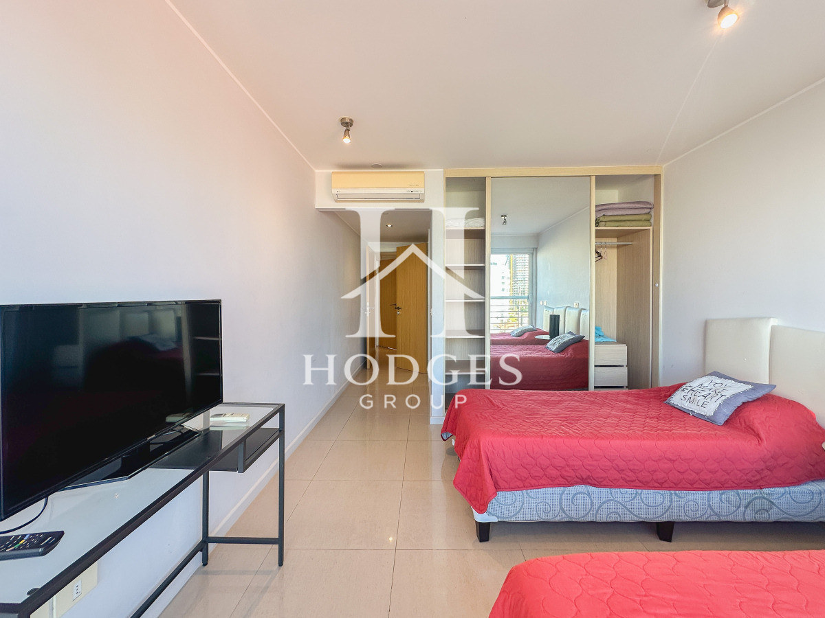 Apartamento ID.9 - Apartamento en playa mansa, 3 dormitorios