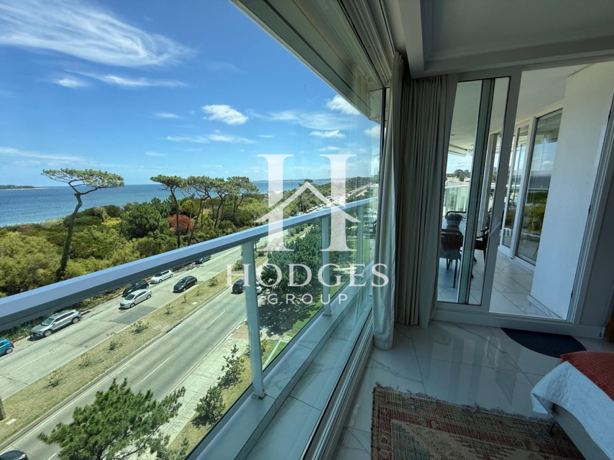Apartamento ID.13 - Venta de Apartamento de 3 Suites + dependencia en primera línea de la Mansa