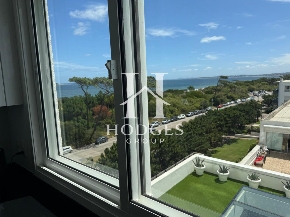 Apartamento ID.13 - Venta de Apartamento de 3 Suites + dependencia en primera línea de la Mansa