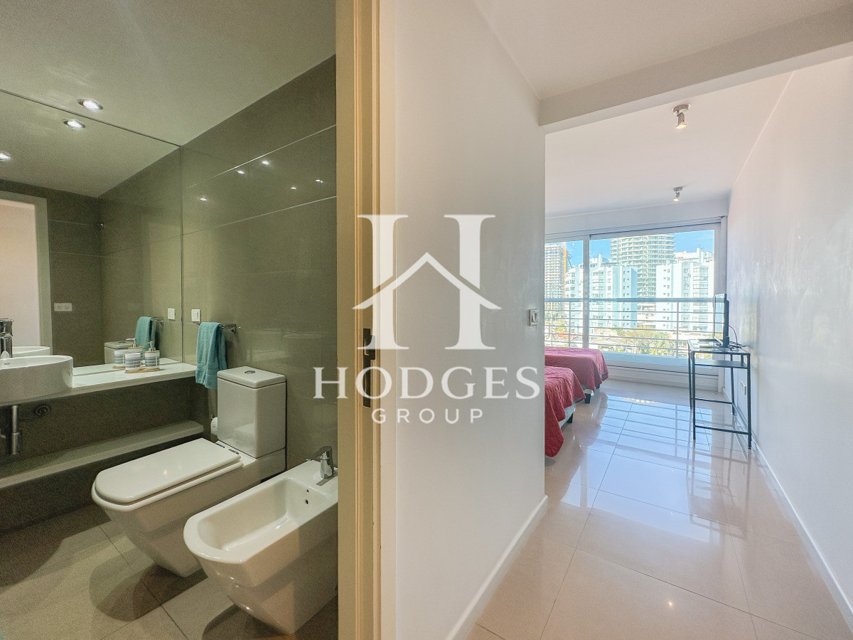 Apartamento ID.9 - Apartamento en playa mansa, 3 dormitorios