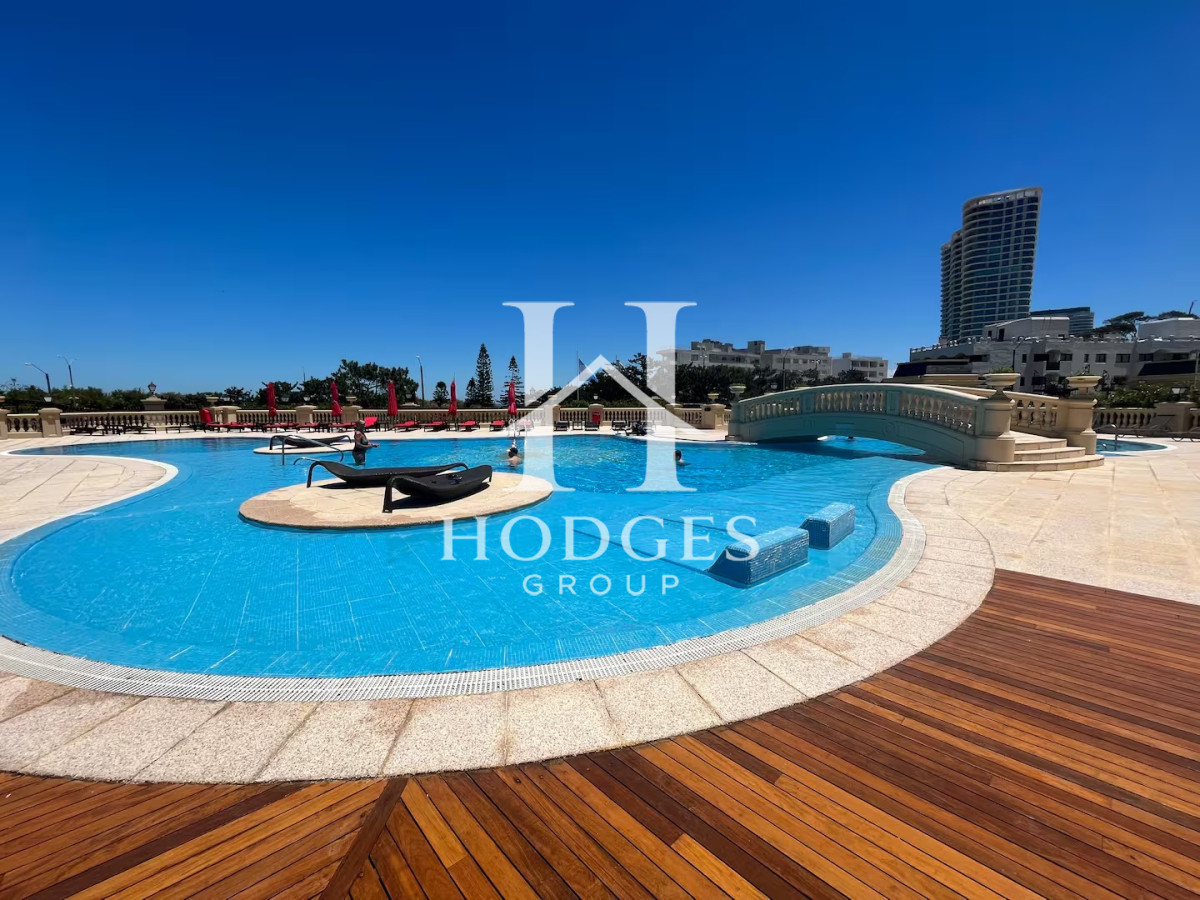 Apartamento ID.10 - En venta y alquiler, 4 dormitorios - playa mansa primera linea