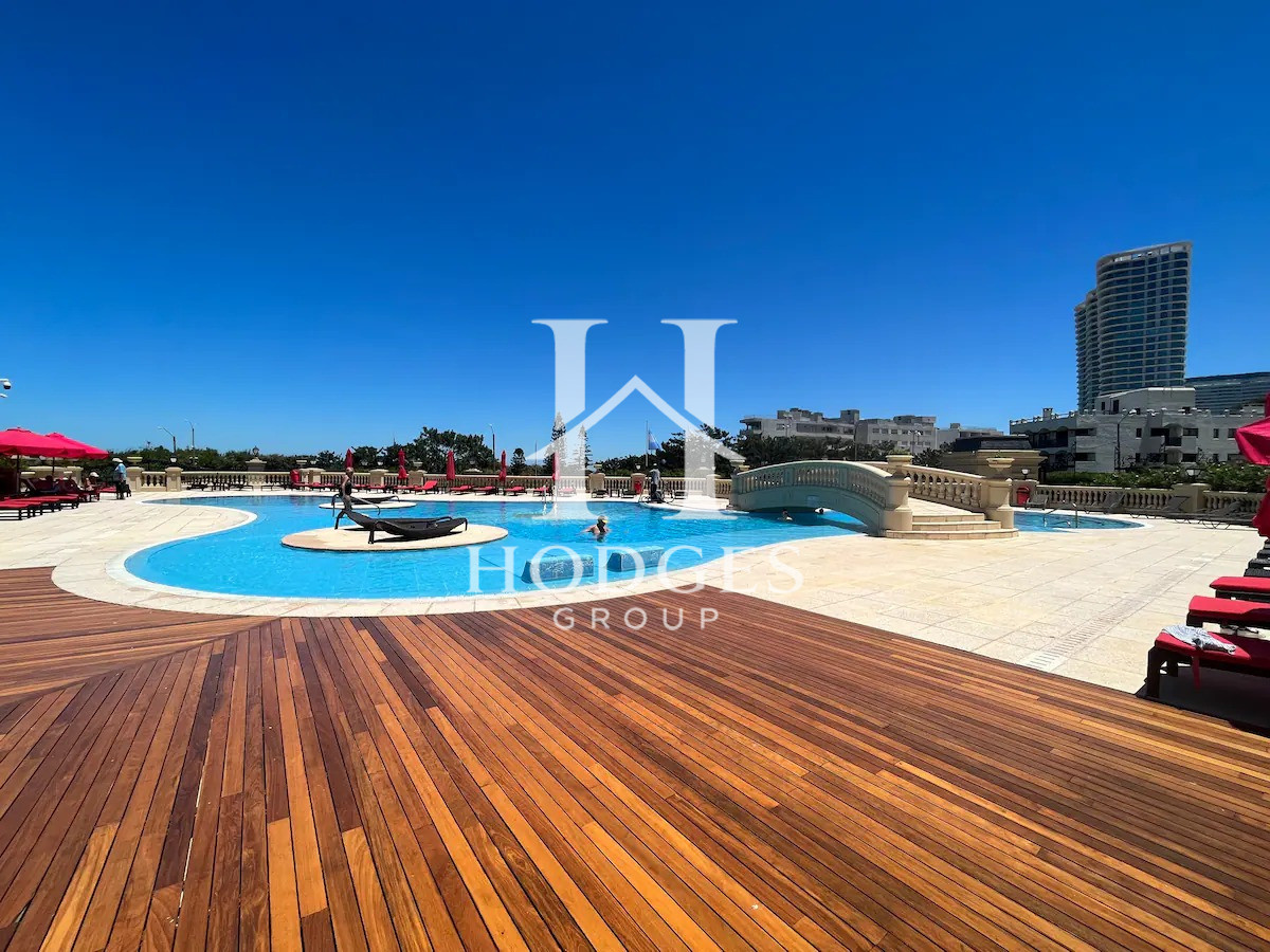 Apartamento ID.10 - En venta y alquiler, 4 dormitorios - playa mansa primera linea