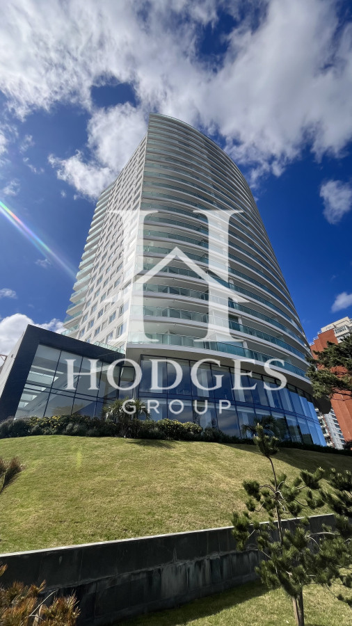 Apartamento ID.13 - Venta de Apartamento de 3 Suites + dependencia en primera línea de la Mansa