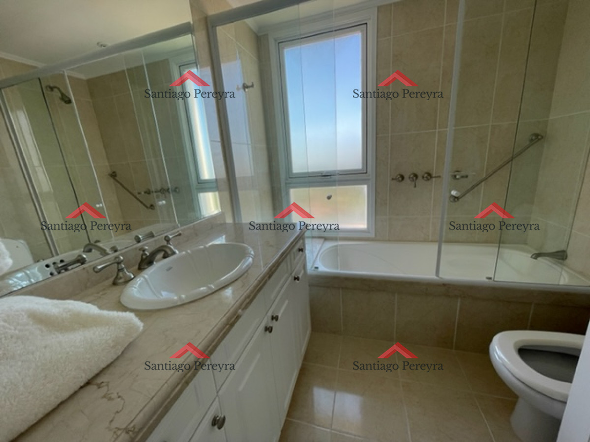 Apartamento ID.14659 - VENTA PUNTA DEL ESTE MANSA PRIMERA LINEA 