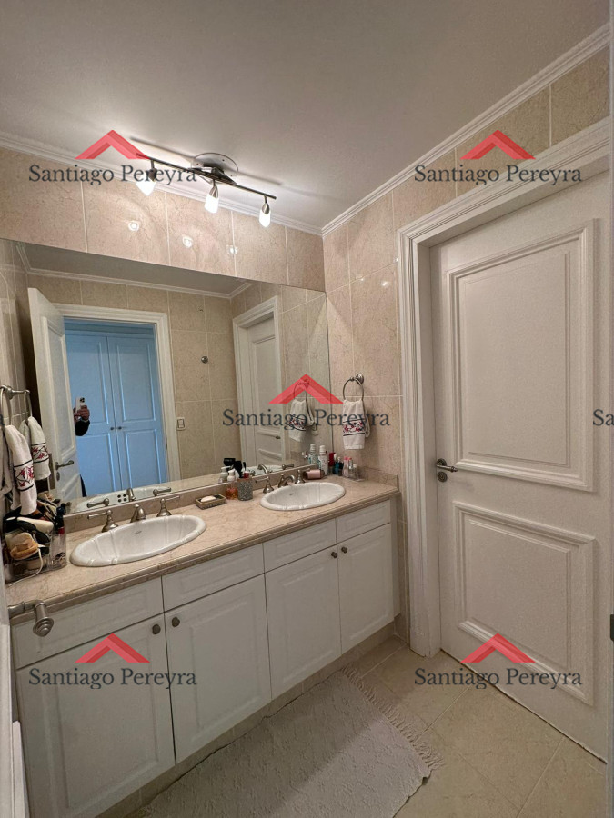 Apartamento ID.14661 - VENTA ALQUILER PUNTA DEL ESTE MANSA PRIMERA LINEA 