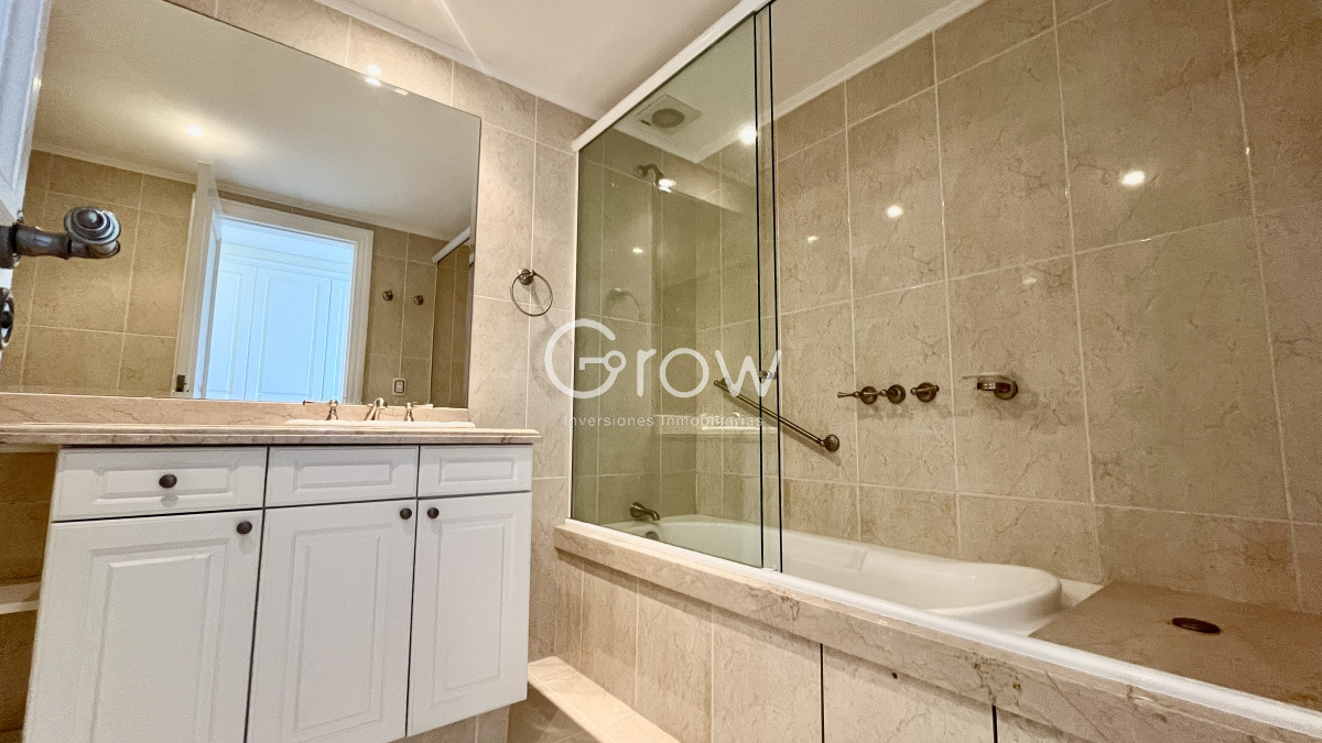 Apartamento ID.1618 - VENTA ALQUILER PUNTA DEL ESTE MANSA PRIMERA LINEA 