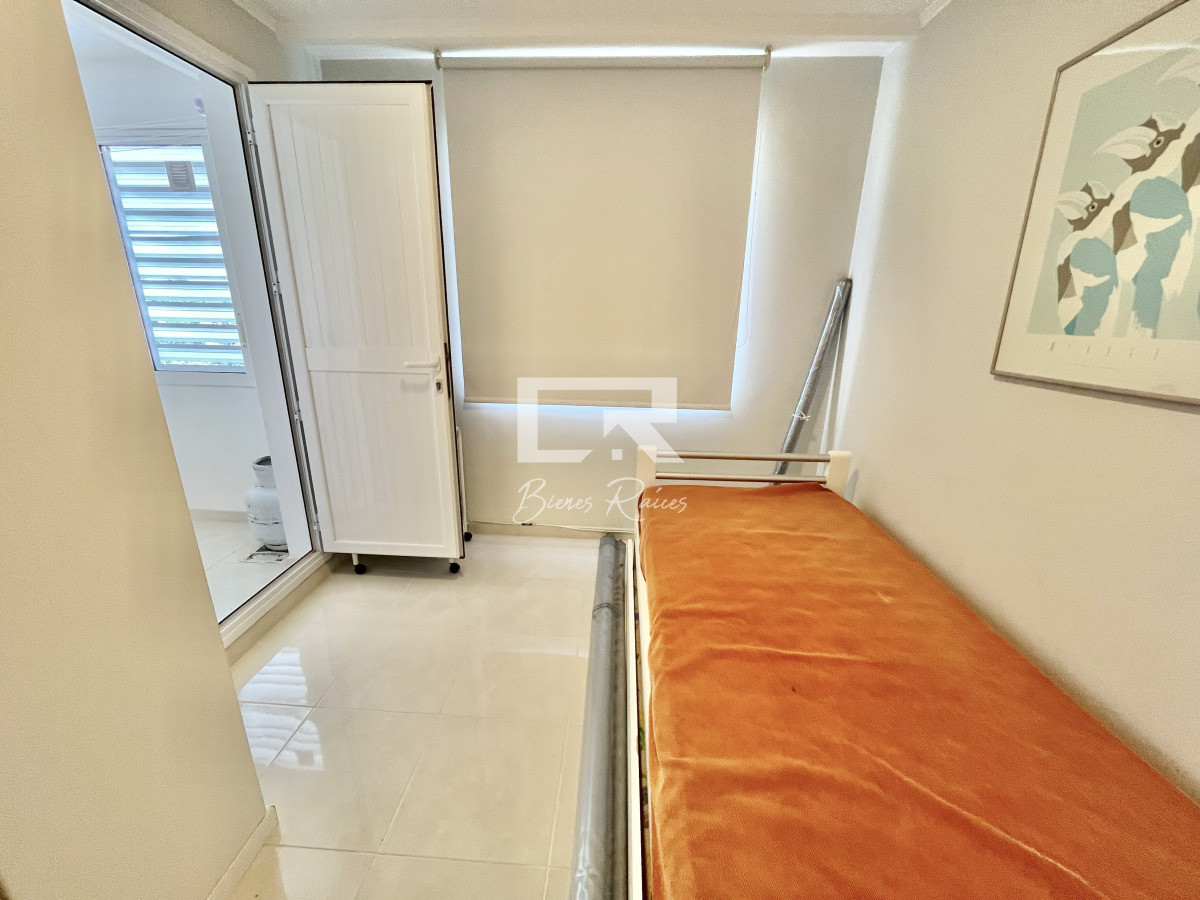 Apartamento ID.812 - APARTAMENTO VENTA ALQUILER PUNTA DEL ESTE MANSA PRIMERA LINEA