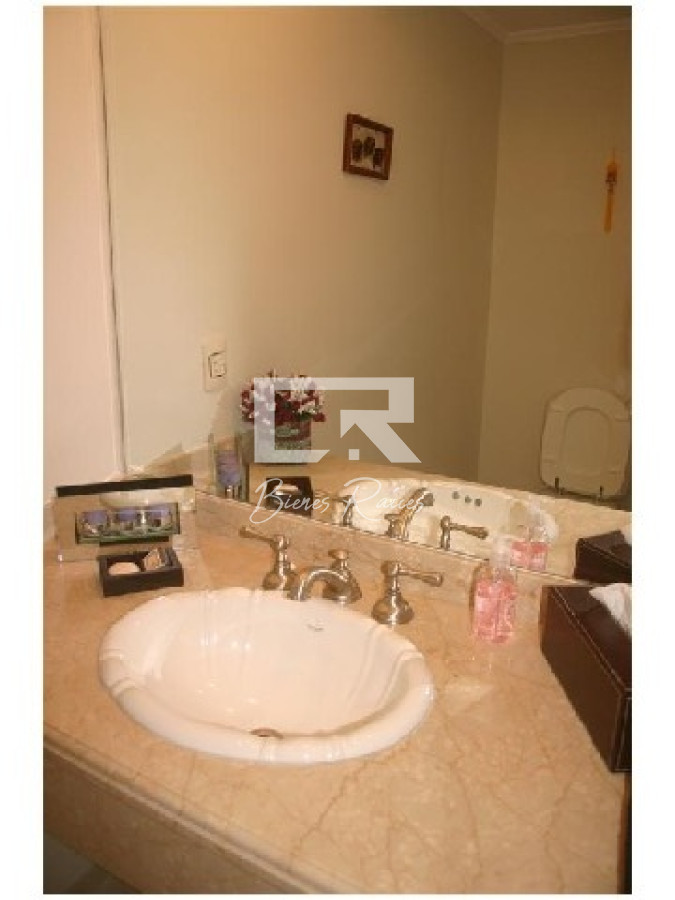 Apartamento ID.812 - APARTAMENTO VENTA ALQUILER PUNTA DEL ESTE MANSA PRIMERA LINEA