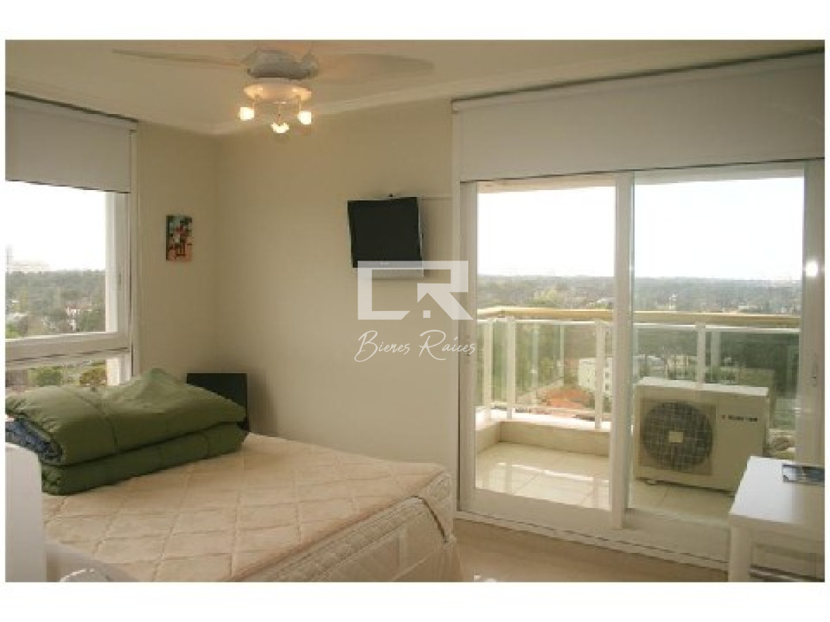 Apartamento ID.812 - APARTAMENTO VENTA ALQUILER PUNTA DEL ESTE MANSA PRIMERA LINEA