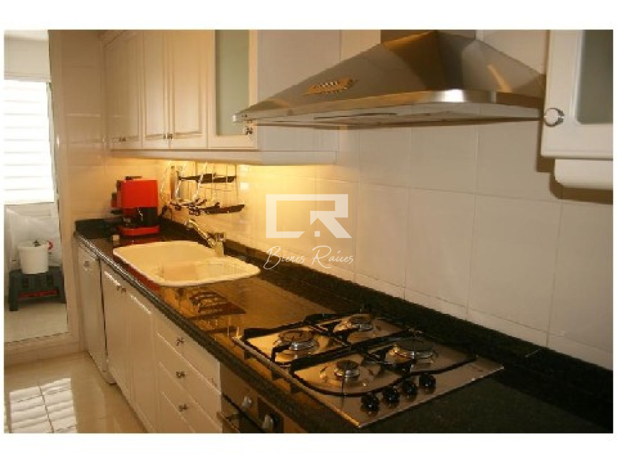 Apartamento ID.812 - APARTAMENTO VENTA ALQUILER PUNTA DEL ESTE MANSA PRIMERA LINEA