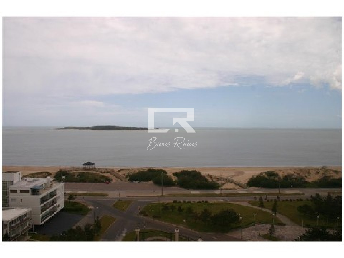 Apartamento ID.812 - APARTAMENTO VENTA ALQUILER PUNTA DEL ESTE MANSA PRIMERA LINEA