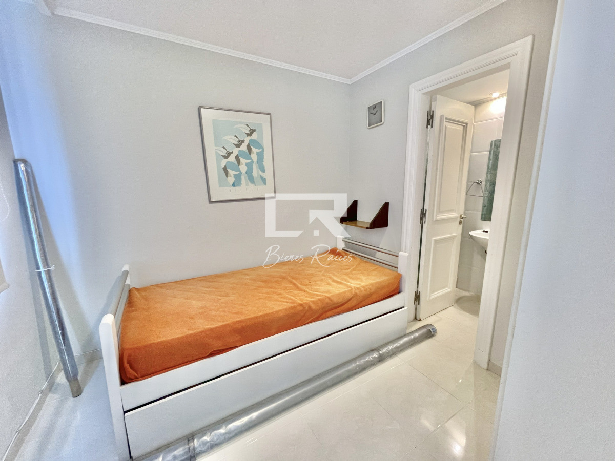 Apartamento ID.812 - APARTAMENTO VENTA ALQUILER PUNTA DEL ESTE MANSA PRIMERA LINEA