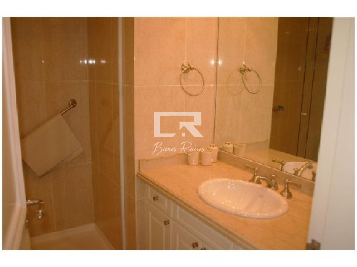 Apartamento ID.812 - APARTAMENTO VENTA ALQUILER PUNTA DEL ESTE MANSA PRIMERA LINEA