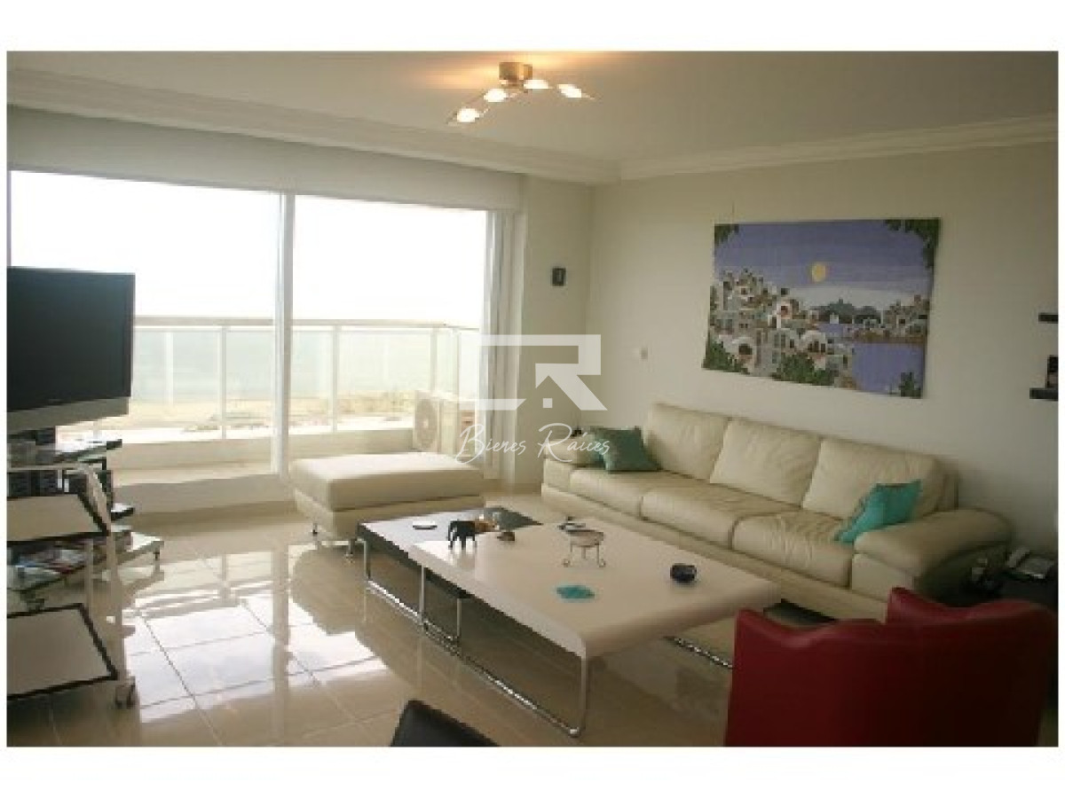 Apartamento ID.812 - APARTAMENTO VENTA ALQUILER PUNTA DEL ESTE MANSA PRIMERA LINEA
