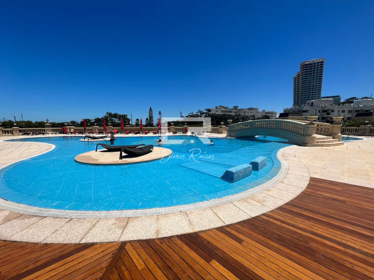 Apartamento ID.812 - APARTAMENTO VENTA ALQUILER PUNTA DEL ESTE MANSA PRIMERA LINEA