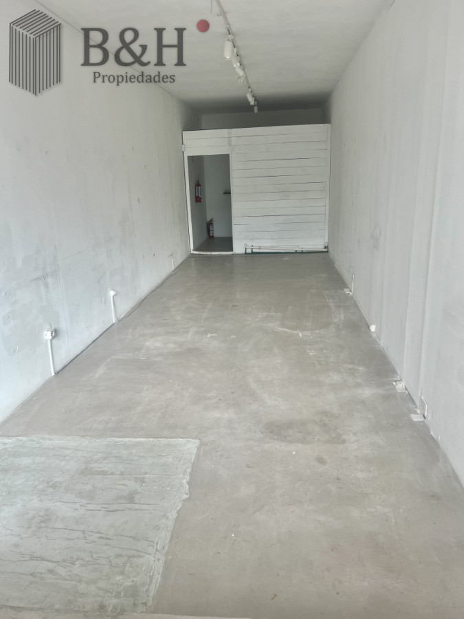 Local Comercial ID.7302 - Local en Península 