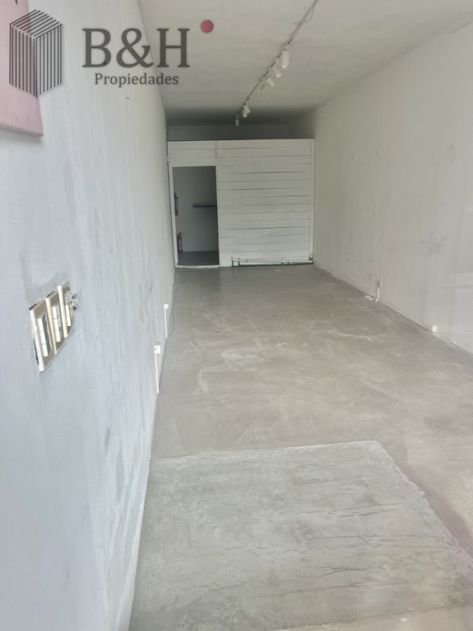 Local Comercial ID.7302 - Local en Península 