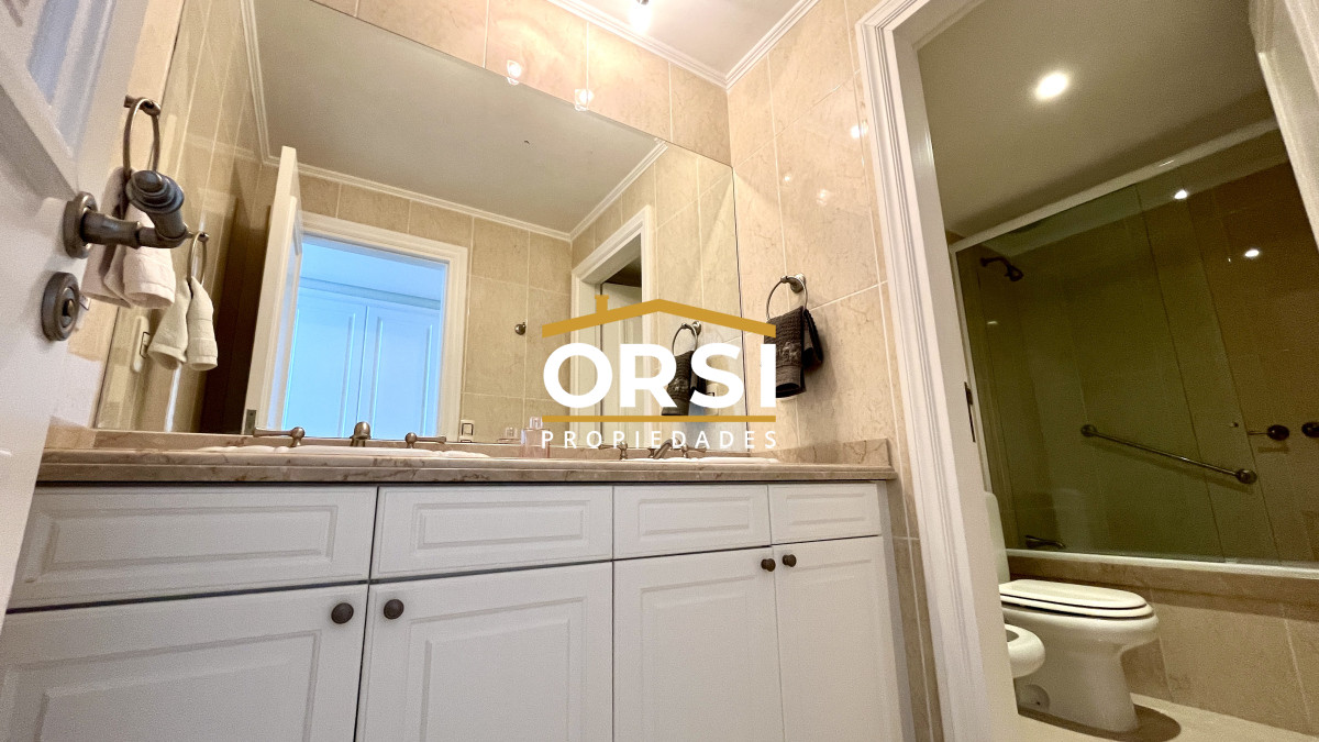 Apartamento ID.196 - VENTA ALQUILER PUNTA DEL ESTE MANSA PRIMERA LINEA 