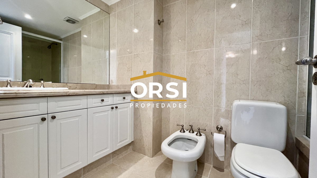 Apartamento ID.196 - VENTA ALQUILER PUNTA DEL ESTE MANSA PRIMERA LINEA 