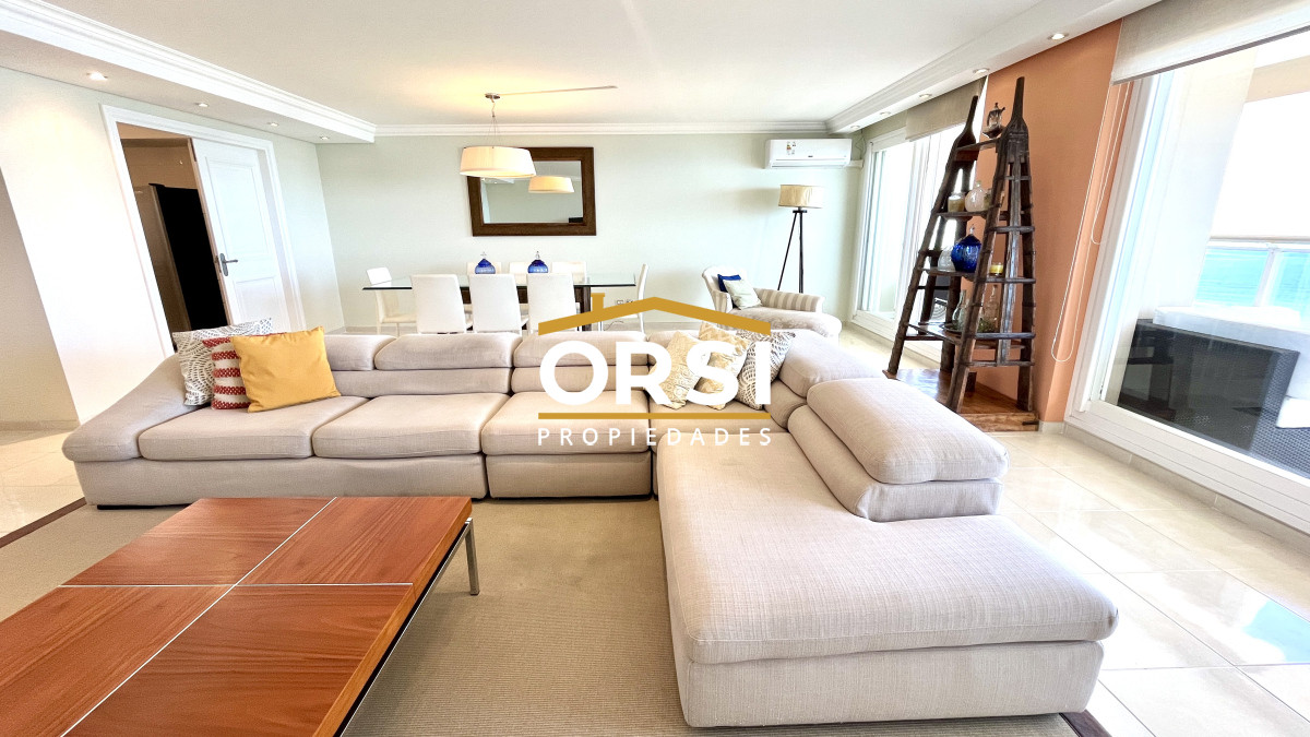 Apartamento ID.196 - VENTA ALQUILER PUNTA DEL ESTE MANSA PRIMERA LINEA 
