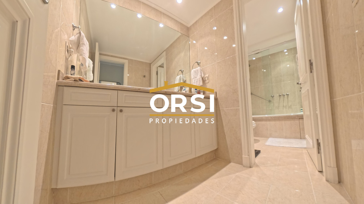 Apartamento ID.228 - VENTA PUNTA DEL ESTE MANSA PRIMERA LINEA 