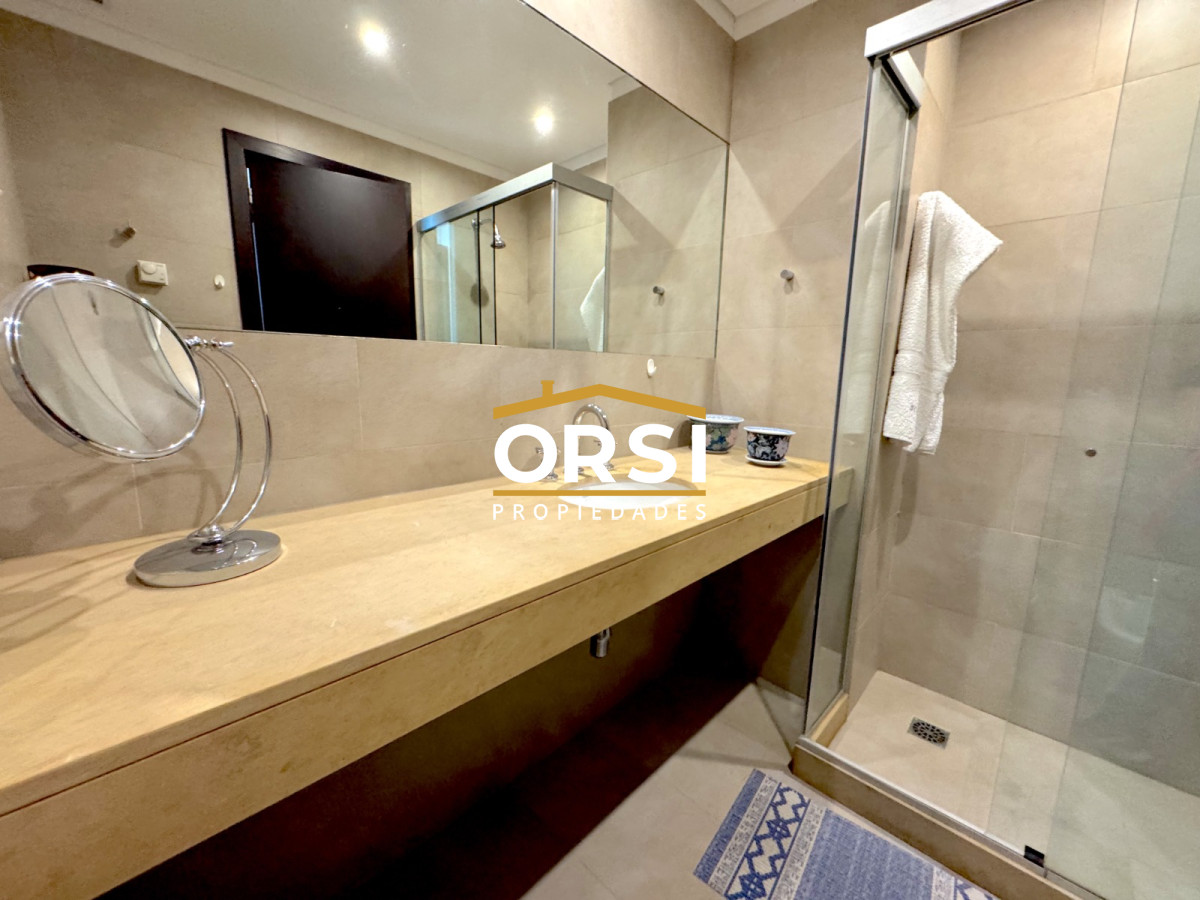Apartamento ID.236 - VENTA ALQUILER LA BARRA PUNTA DEL ESTE PRIMERA LINEA