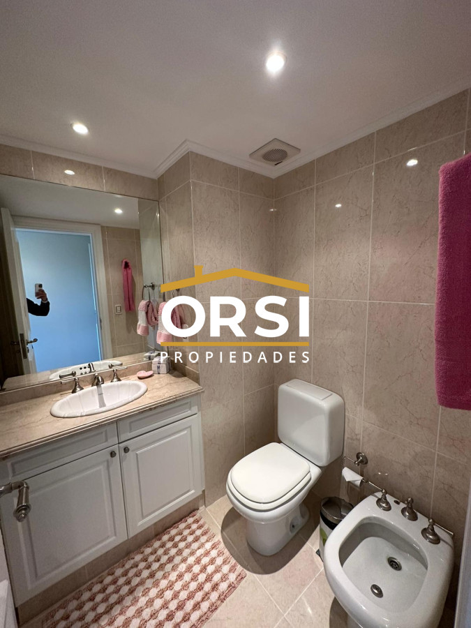 Apartamento ID.196 - VENTA ALQUILER PUNTA DEL ESTE MANSA PRIMERA LINEA 