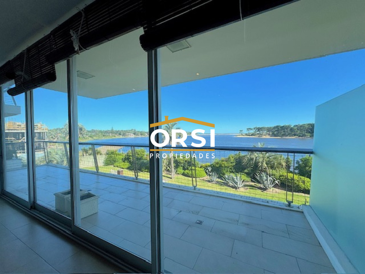 Apartamento ID.236 - VENTA ALQUILER LA BARRA PUNTA DEL ESTE PRIMERA LINEA