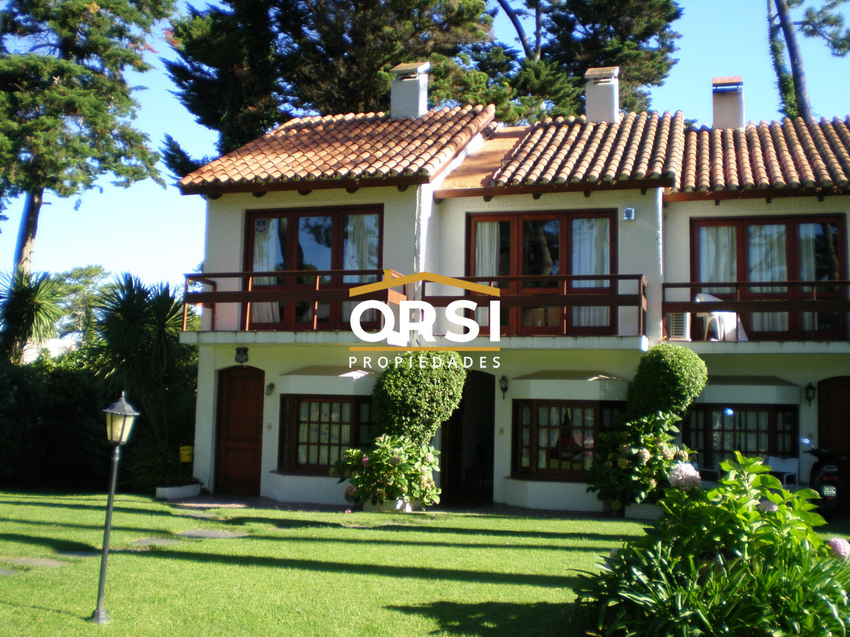 Apartamento ID.235 - PUNTA DEL ESTE VENTA SAN RAFAEL PEDRAGOSA SIERRA