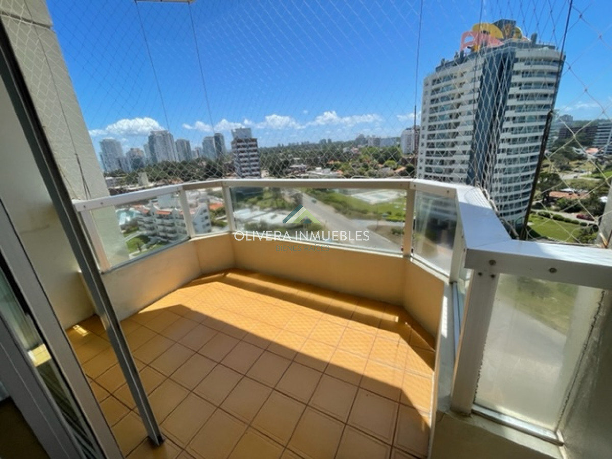 Apartamento ID.8949 - ALQUILER PUNTA DEL ESTE BRAVA