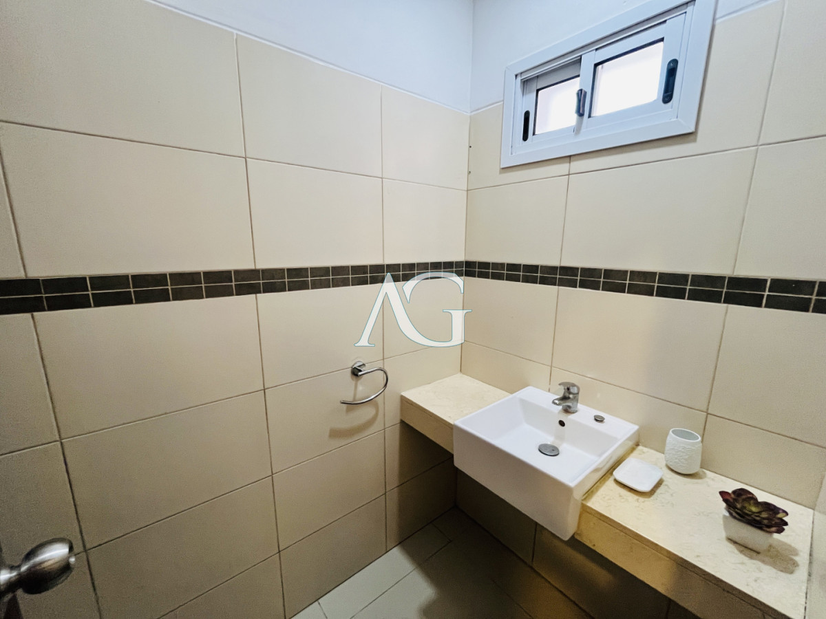 Casa ID.493 - ALQUILER ANUAL USD 1.800 Jardines de Córdoba