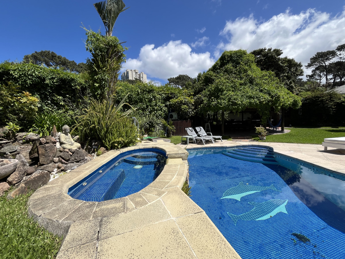 Residencia de estilo y confort en el corazón de Punta del Este — foto 21