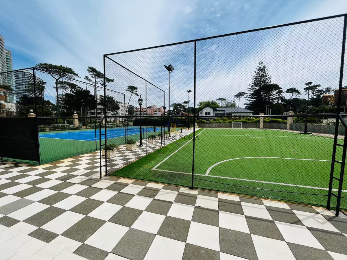 Apartamento ID.256 - VENTA ALQUILER APARTAMENTO PRIMERA LINEA MANSA PUNTA DEL ESTE