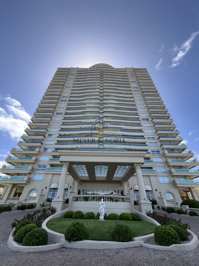 Apartamento ID.256 - VENTA ALQUILER APARTAMENTO PRIMERA LINEA MANSA PUNTA DEL ESTE