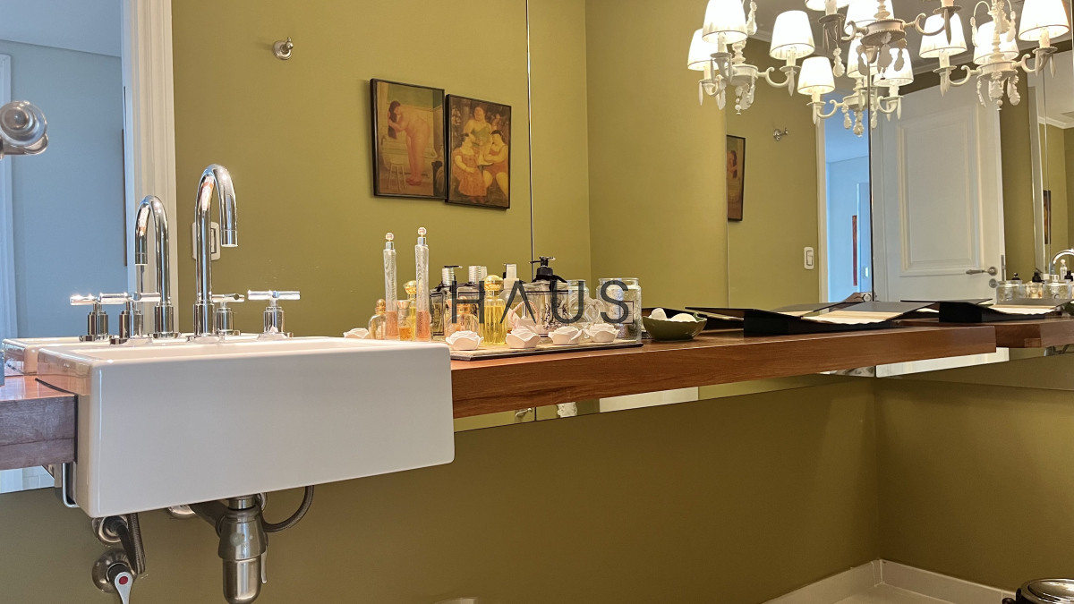 Apartamento ID.369 - VENTA ALQUILER APARTAMENTO PRIMERA LINEA MANSA PUNTA DEL ESTE