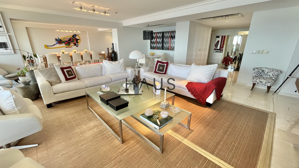 Apartamento ID.369 - VENTA ALQUILER APARTAMENTO PRIMERA LINEA MANSA PUNTA DEL ESTE