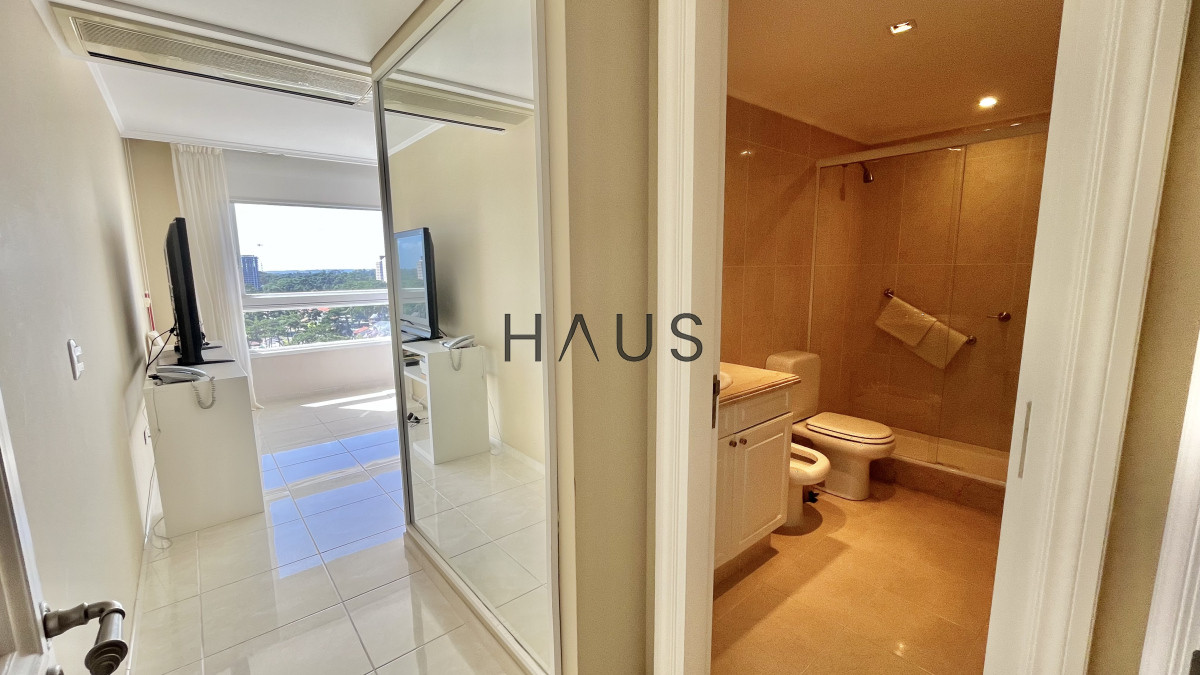 Apartamento ID.369 - VENTA ALQUILER APARTAMENTO PRIMERA LINEA MANSA PUNTA DEL ESTE