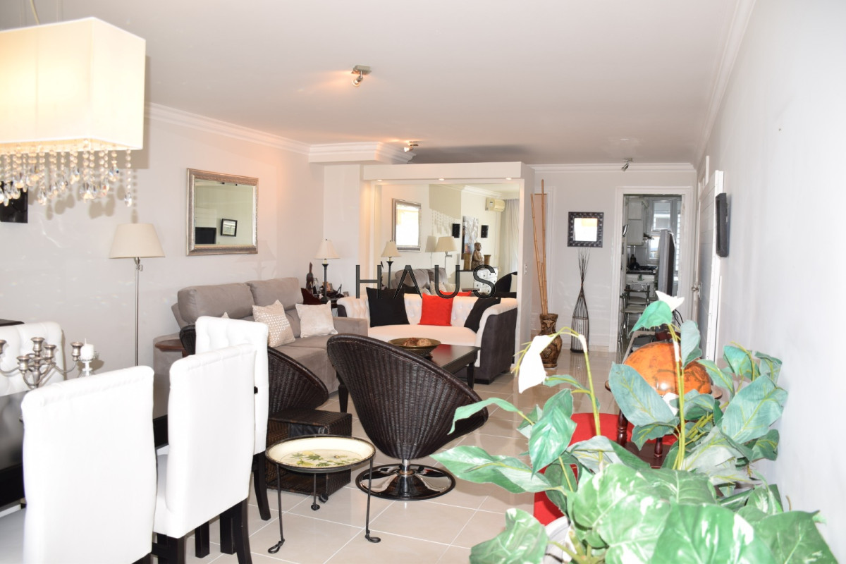 Apartamento ID.616 - VENTA ALQUILER PUNTA DEL ESTE PRIMERA LINEA MANSA