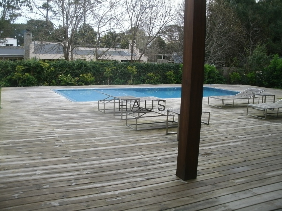 Casa ID.642 - CASA EN BARRIO CERRADO ALQUILER ANUAL DISPONIBLE DESDE JUNIO 2026