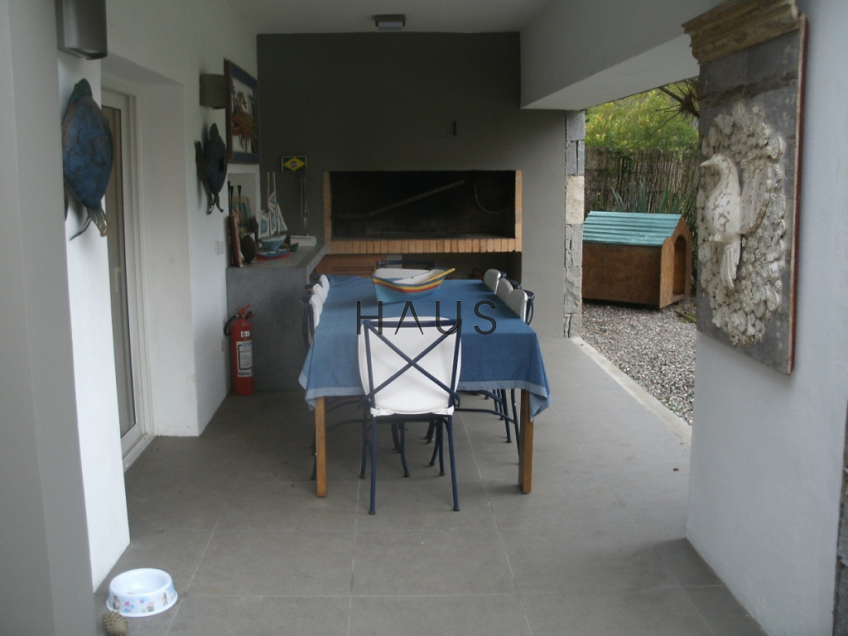 Casa ID.642 - CASA EN BARRIO CERRADO ALQUILER ANUAL DISPONIBLE DESDE JUNIO 2026